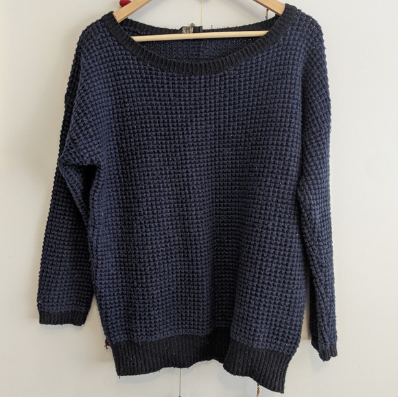 Women's oversized sweater - Picture 3 of 4